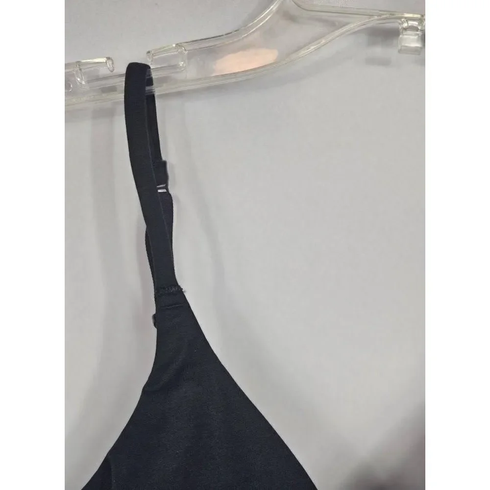 Skims Triangle bra Nwt - Picture 3 of 10